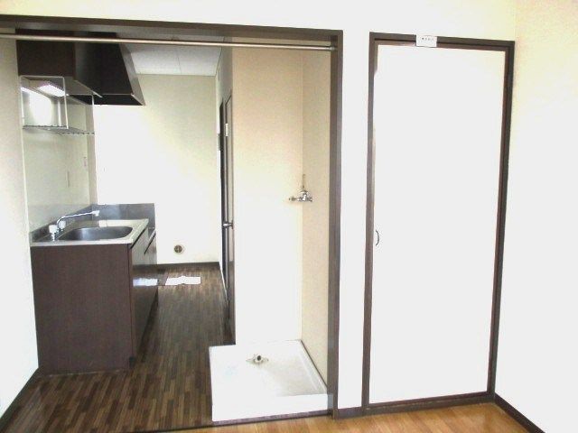 �y�L�b�`���z�@