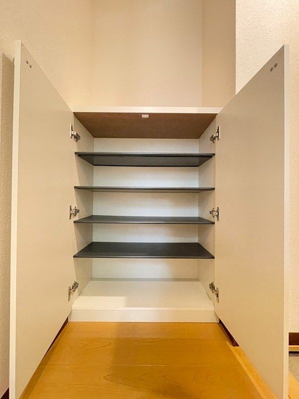 �y���[�z�@���C�ɓ���C���X�b�L�����[�ł���V���[�Y�{�b�N�X�B