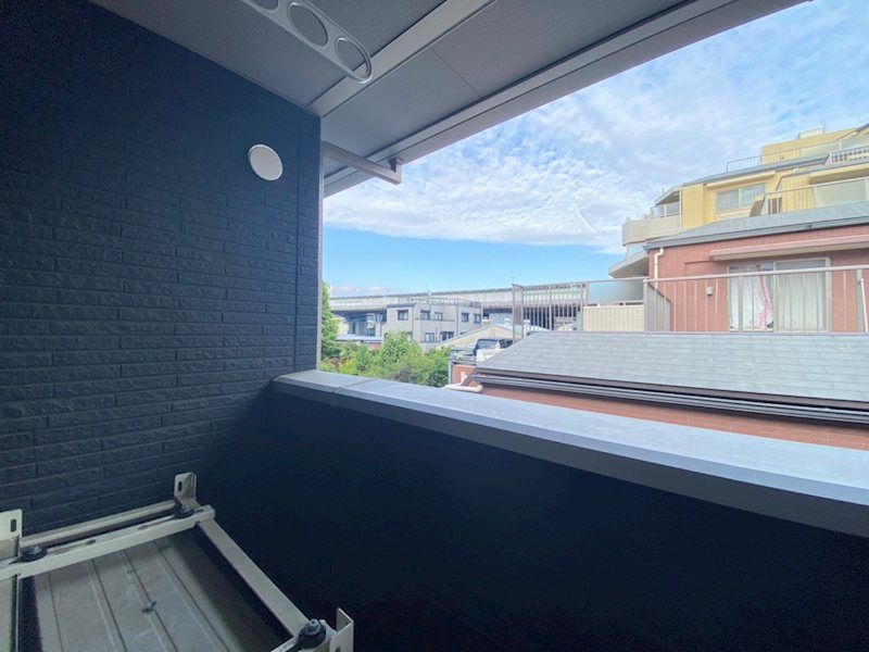 �y���]�z�@