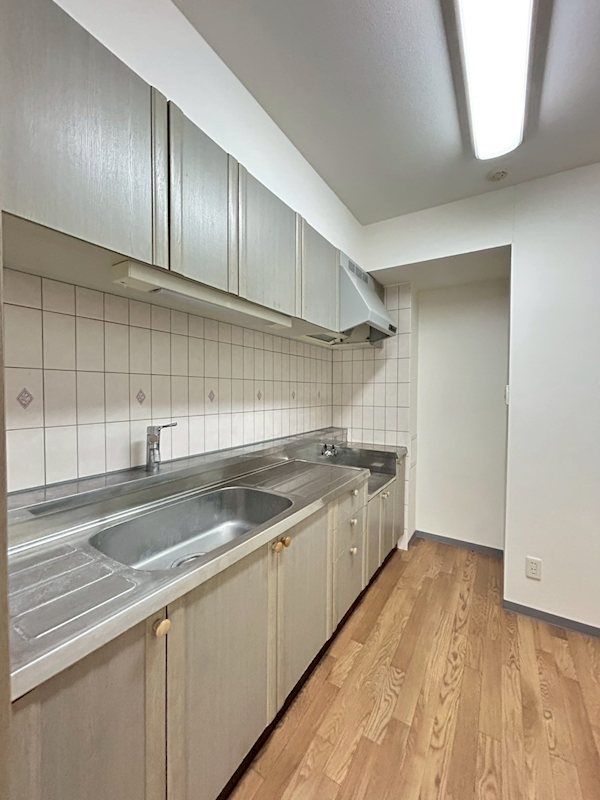 �y�L�b�`���z�@