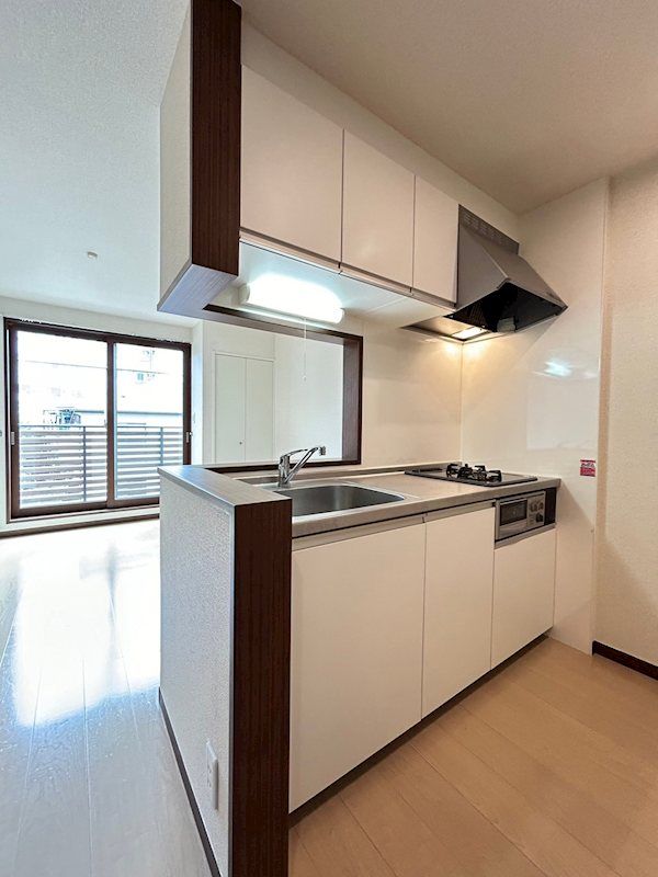 �y�L�b�`���z�@