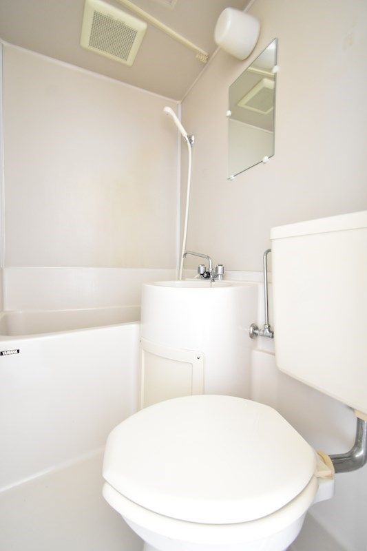 �y�o�X�z�@�|���̂��₷��3�_���j�b�g�o�X�I