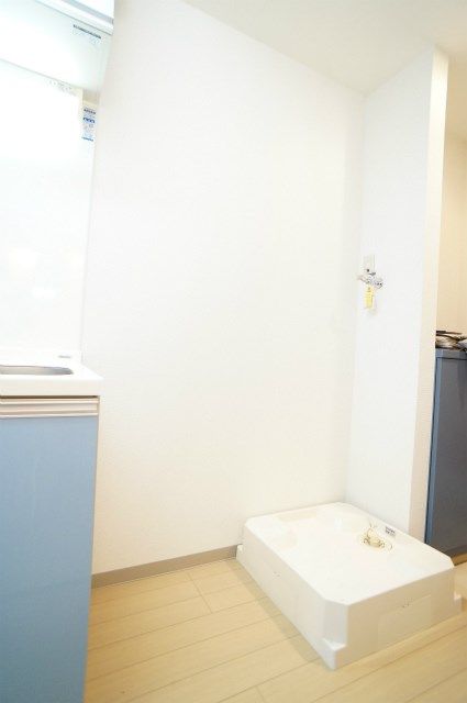 �y���̑��ݔ��z�@