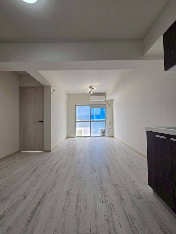 �y���ԁE���r���O�z�@���r���O10���~�m���B�Q�H�𕪂��Đ����ł���@�\�I��1LDK�B