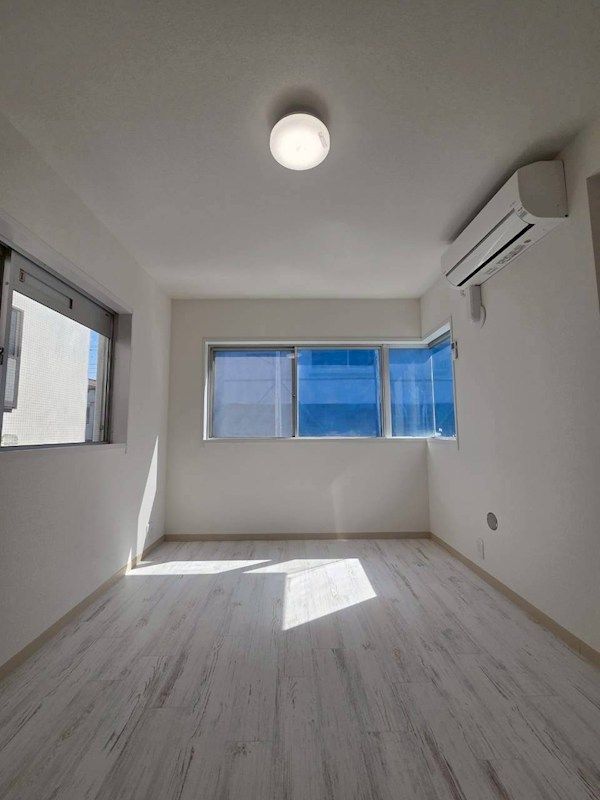 �y�Q���z�@�m��6��͐Q���ɍœK�B�Ɨ������v���C�x�[�g��Ԃ��m�ہB