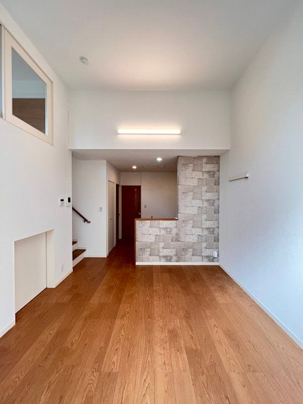 �y���ԁE���r���O�z�@