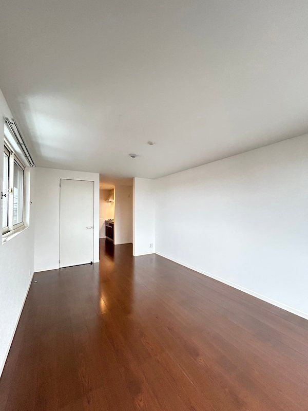 �y���ԁE���r���O�z�@