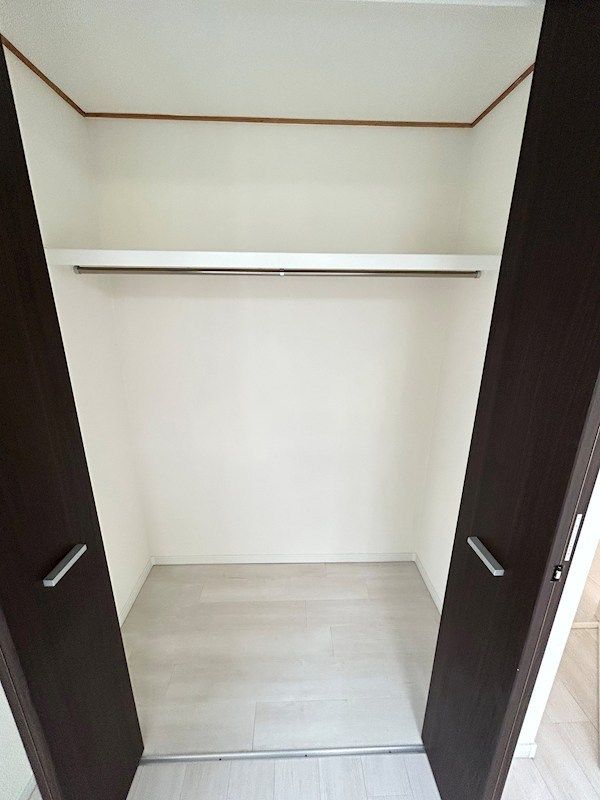 �y���[�z�@�m���ɃN���[�[�b�g����B�Ƌ�z�u�����₷���A�@�\�I�Ȃ������B