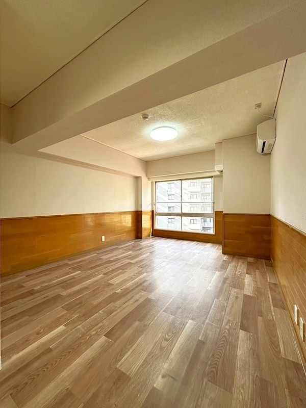 �y���ԁE���r���O�z�@