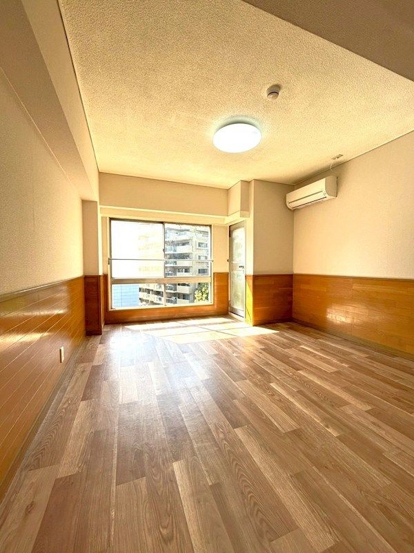 �y���ԁE���r���O�z�@