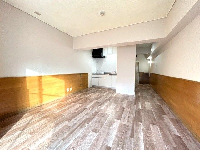 �y�Q���z�@