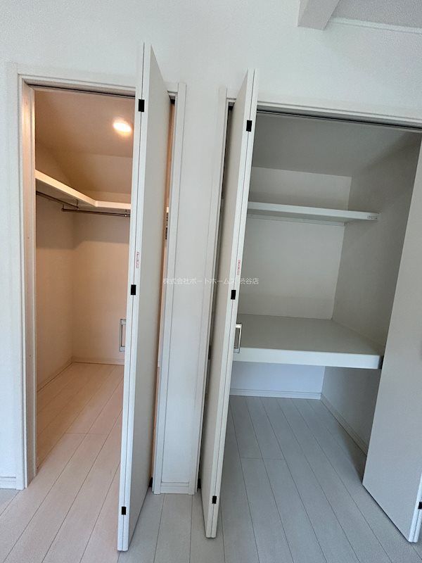 �y���[�z�@�E�H�[�N�C���N���[�[�b�g+�N���[�[�b�g