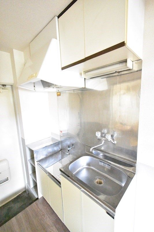 �y�L�b�`���z�@