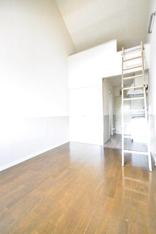 �y���ԁE���r���O�z�@