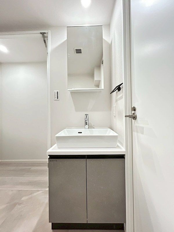 �y���ʏ��z�@