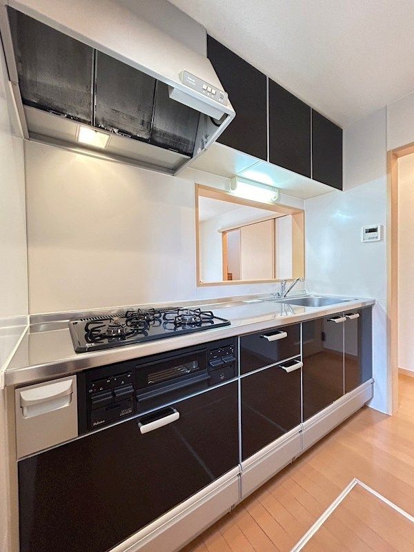 �y�L�b�`���z�@