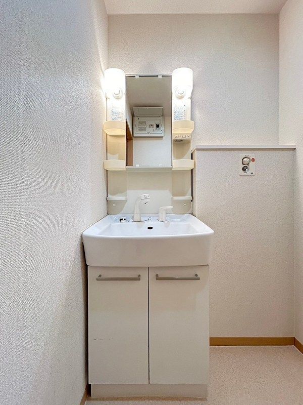 �y���ʏ��z�@