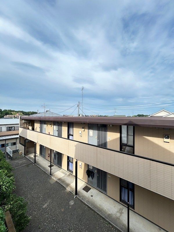 �y���]�z�@