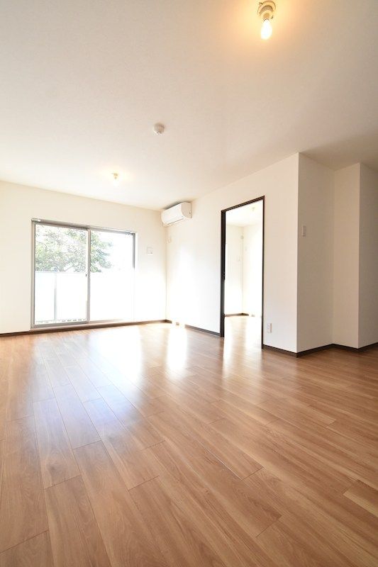 �y���ԁE���r���O�z�@