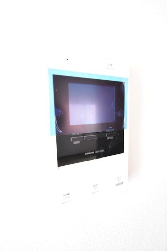 �y�Z�L�����e�B�z�@