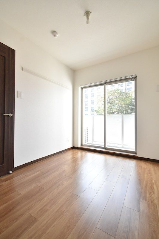 �y���̑������E�X�y�[�X�z�@