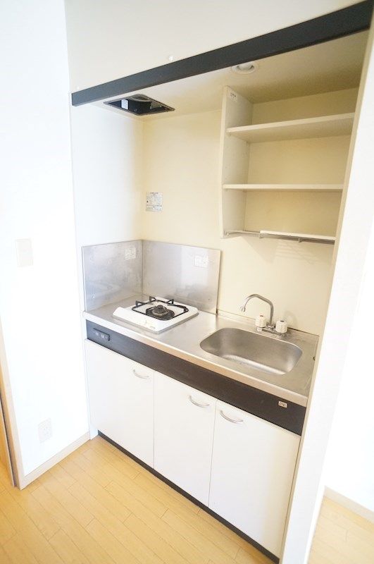 �y�L�b�`���z�@