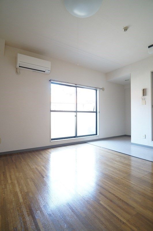 �y���ԁE���r���O�z�@