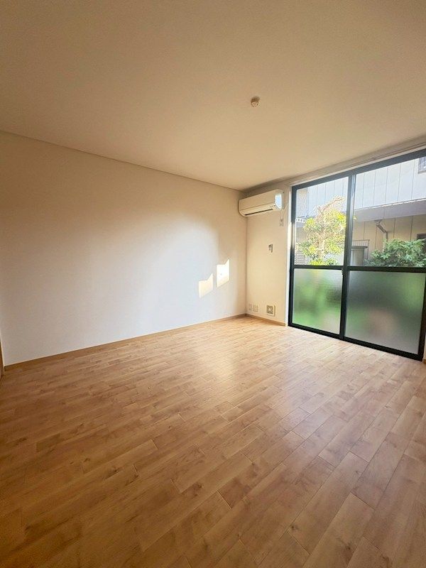 �y���ԁE���r���O�z�@