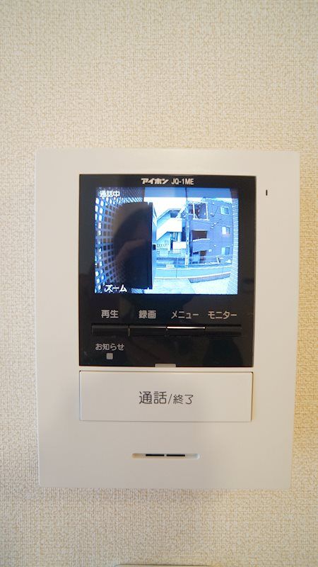 �y�Z�L�����e�B�z�@