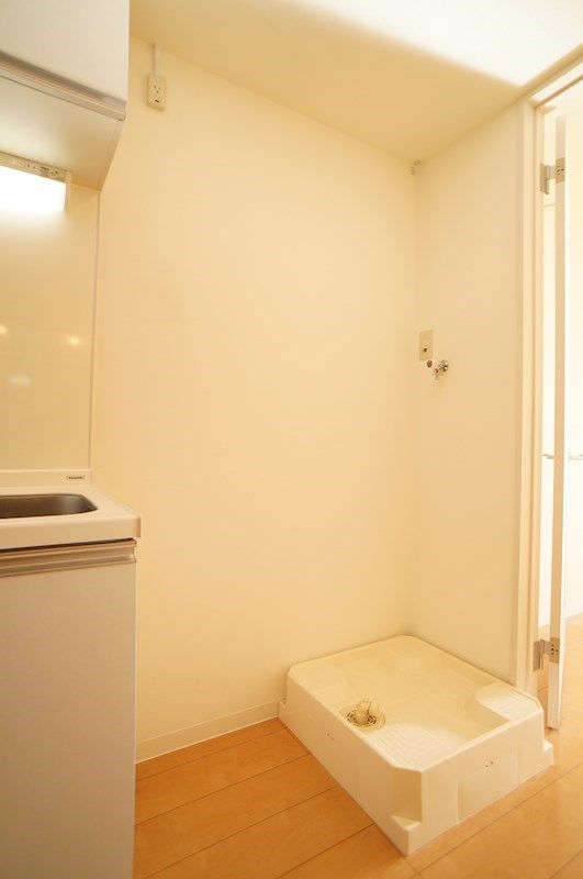 �y���̑��ݔ��z�@