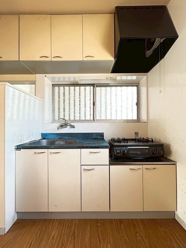 �y�L�b�`���z�@