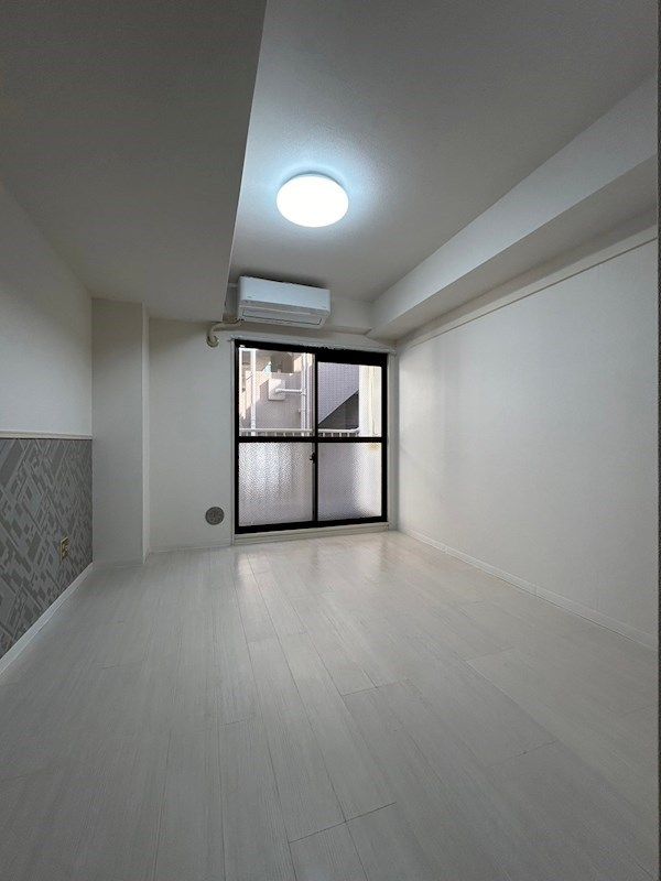 �y���ԁE���r���O�z�@