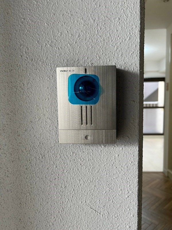 �y�Z�L�����e�B�z�@