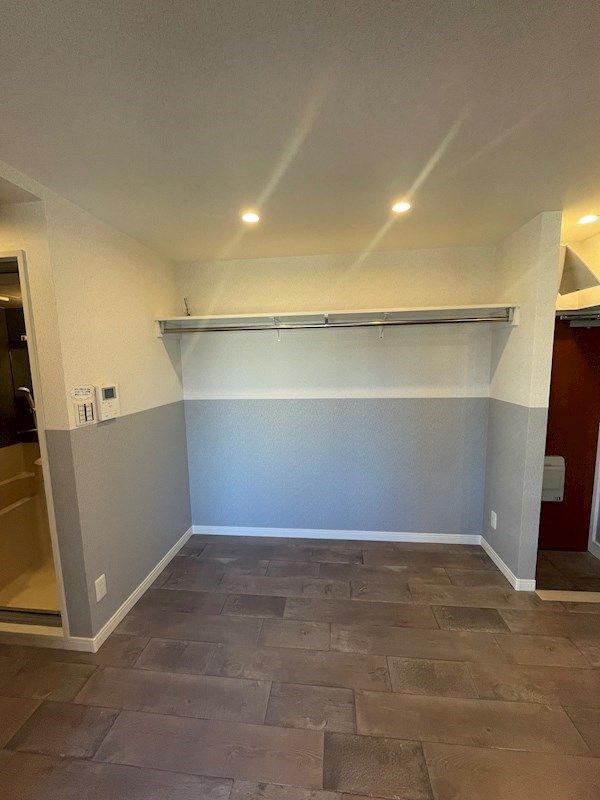 �y���[�z�@�����̓�ʂɒI�������B���[�Ƌ��u�����ɏ����𐮗��ł��A���Z�X�y�[�X���L���L���Ɋ��p�\�ł��B