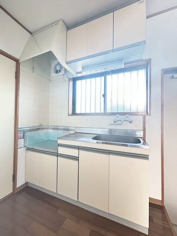 �y�L�b�`���z�@