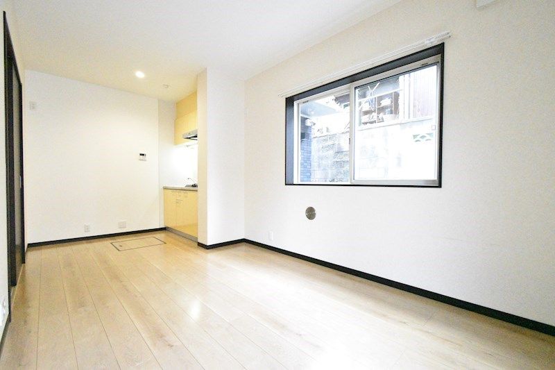 �y���ԁE���r���O�z�@