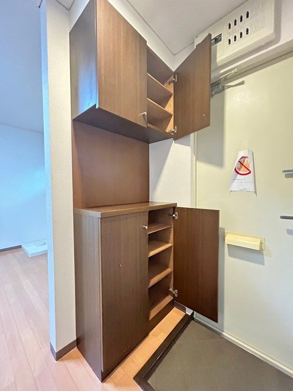 �y���[�z�@���C�ɓ���C���X�b�L�����[�ł���V���[�Y�{�b�N�X�B