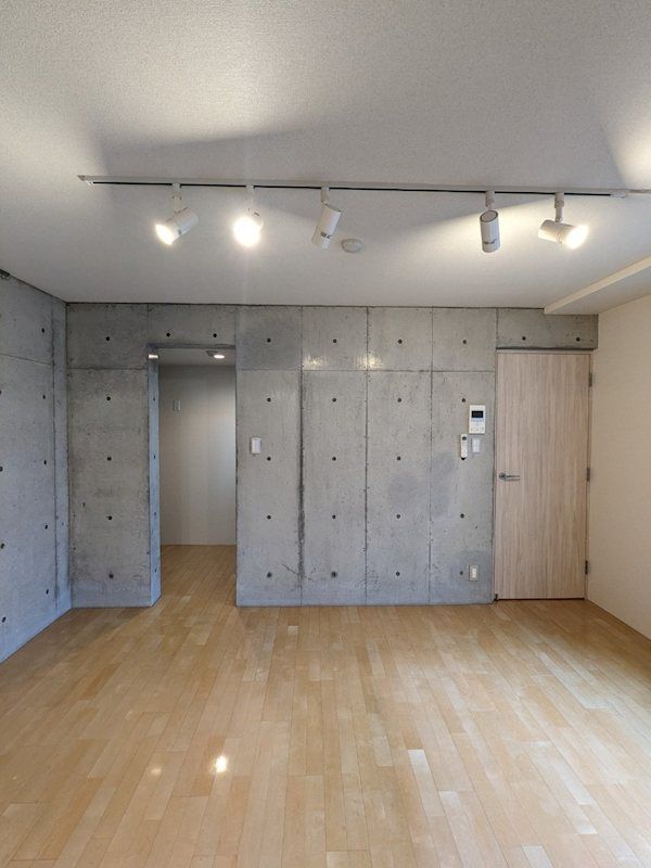 �y���ԁE���r���O�z�@