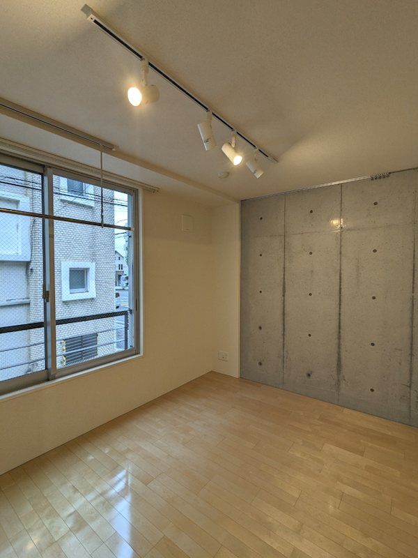 �y�Q���z�@