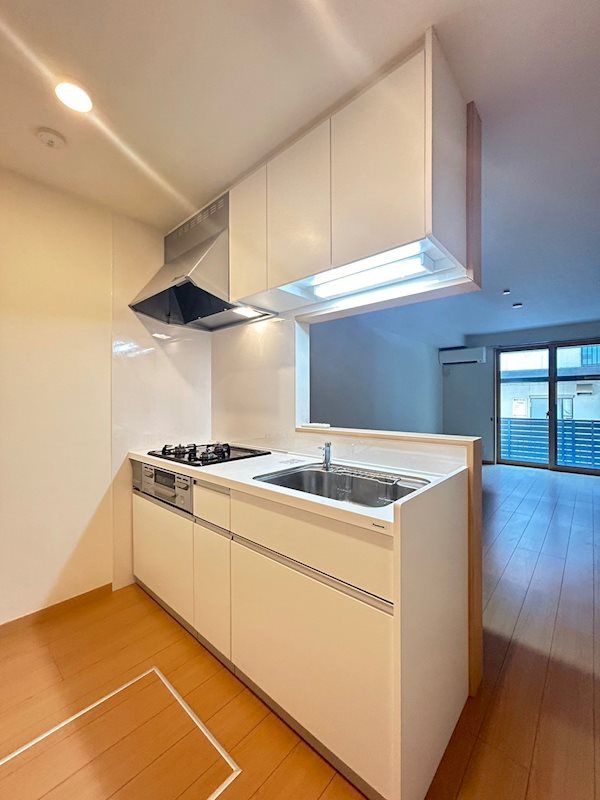 �y�L�b�`���z�@�ΖʃL�b�`��