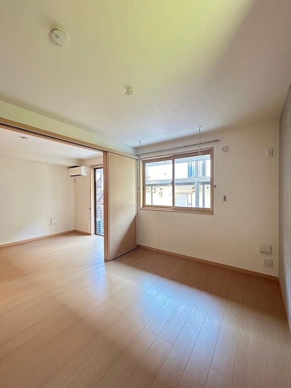 �y���̑������E�X�y�[�X�z�@