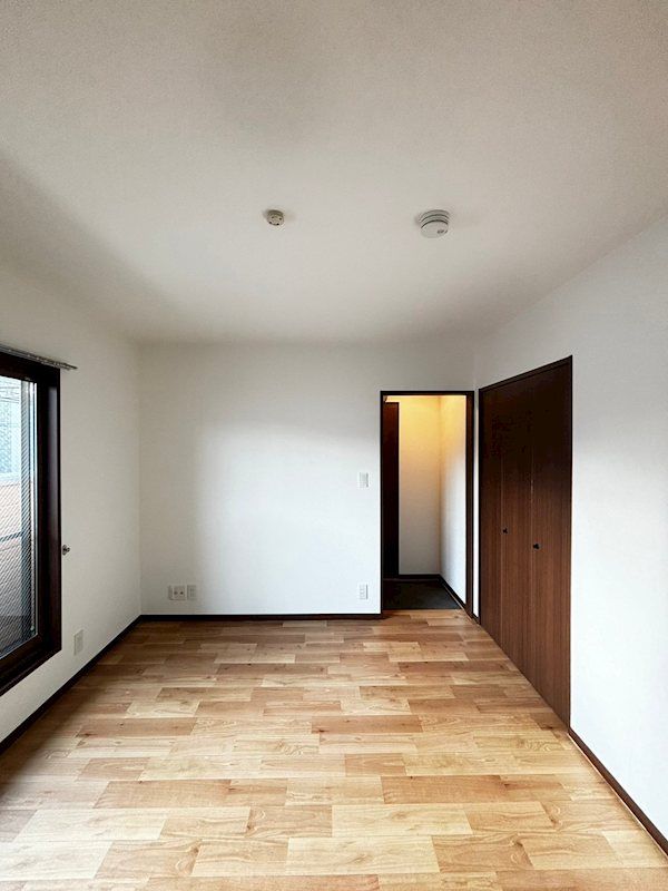 �y���ԁE���r���O�z�@