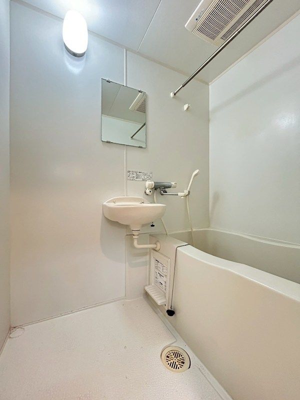 �y�o�X�z�@�������̂���o�X���[��