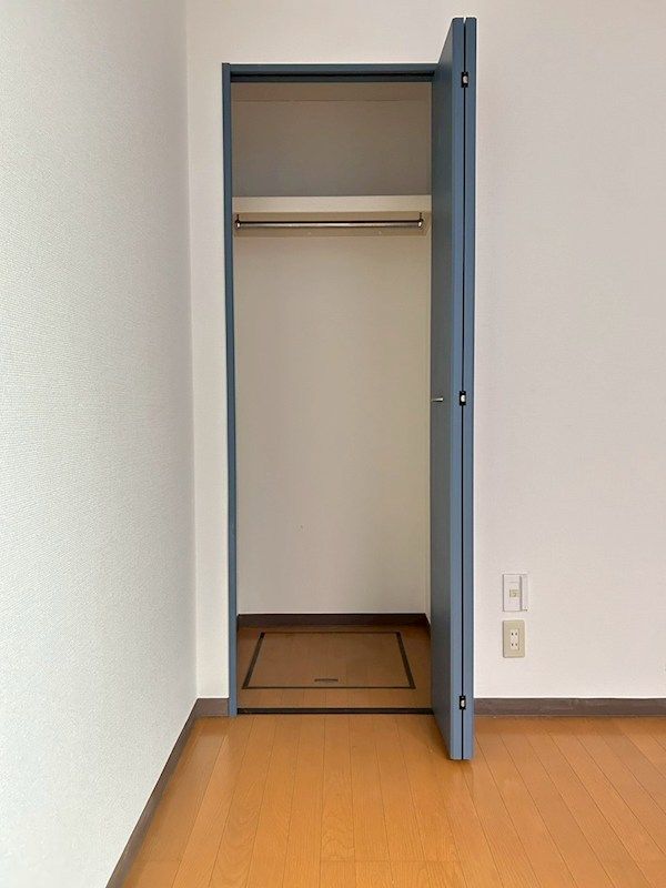 �y���[�z�@���[�͂��Ⴄ�B�N���[�[�b�g�t�������B