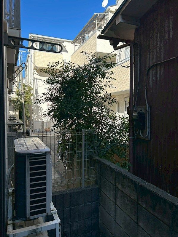 �y���]�z�@