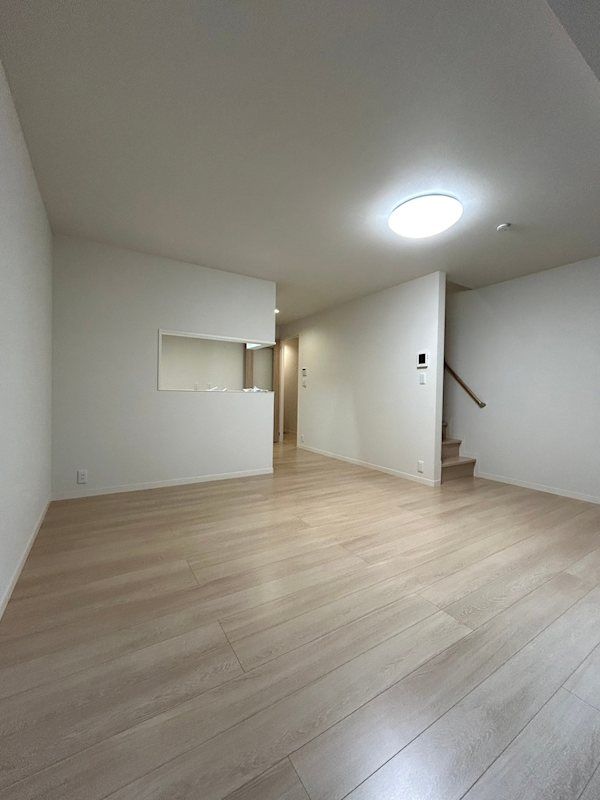 �y���ԁE���r���O�z�@