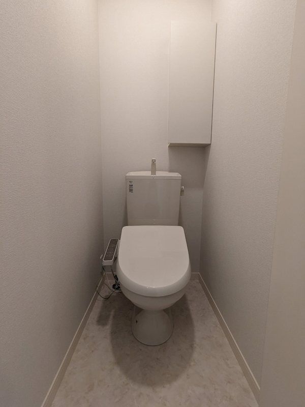 �y�g�C���z�@�E�H�V�����b�g��