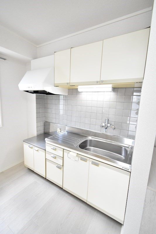 �y�L�b�`���z�@