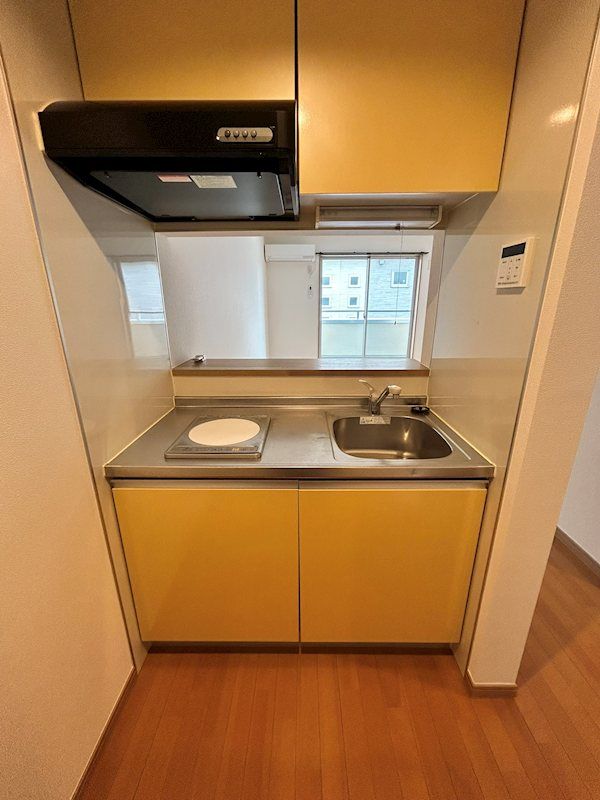 �y�L�b�`���z�@�Ɨ��L�b�`���I