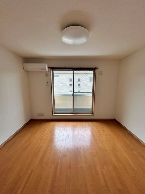 �y���̑������E�X�y�[�X�z�@